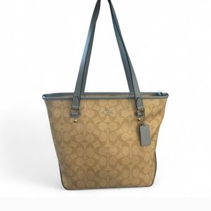 Coach Tan Signature Tote Bag Euc has one callout!